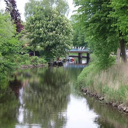 Hollaender Flair דירה *